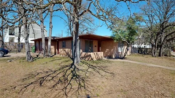 $2,500 | 506 Clay Street, Bryan, TX 77801