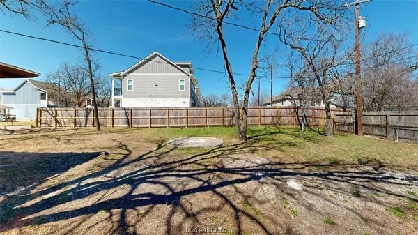 $2,500 | 506 Clay Street, Bryan, TX 77801