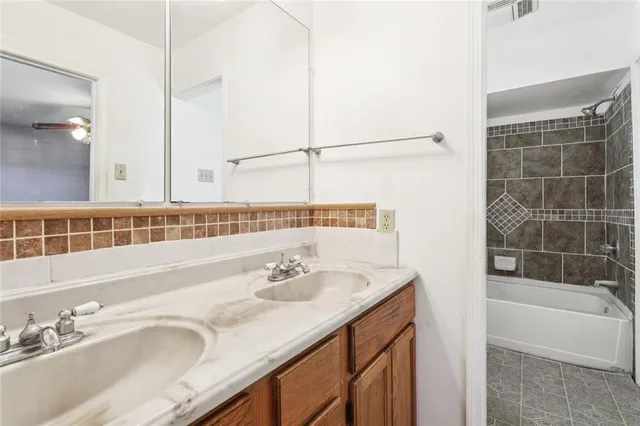 $305,000 | Undisclosed Address, New Orleans, LA 70122