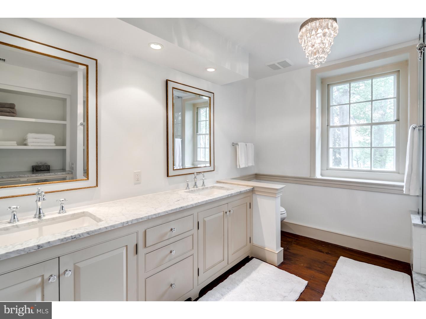 525 River Road Yardley, PA 19067 - Photo 16 of 25 Master Bathroom