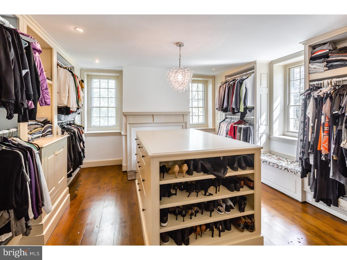 525 River Road Yardley, PA 19067 - Photo 18 of 25 Walk-in Closet