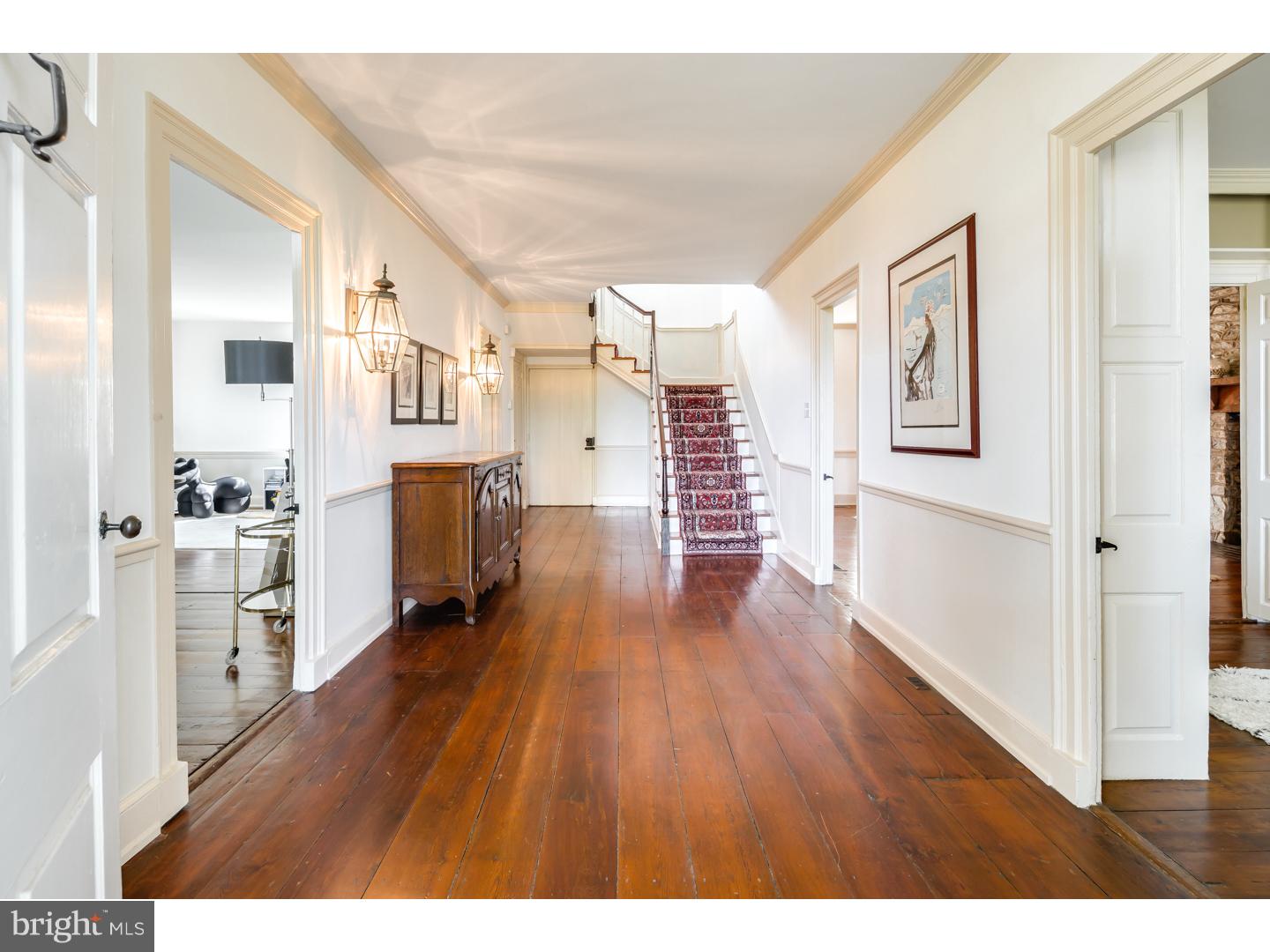 525 River Road Yardley, PA 19067 - Photo 10 of 25 Foyer