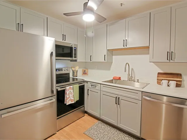 $279,900 | 285 Hildred Drive, Burlington, VT 05401