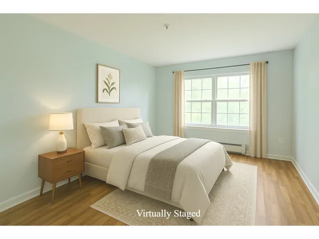 $279,900 | 285 Hildred Drive, Burlington, VT 05401