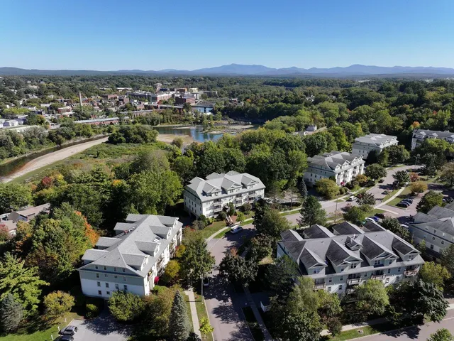 $279,900 | 285 Hildred Drive, Burlington, VT 05401