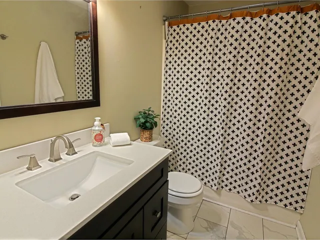 $279,900 | 285 Hildred Drive, Burlington, VT 05401