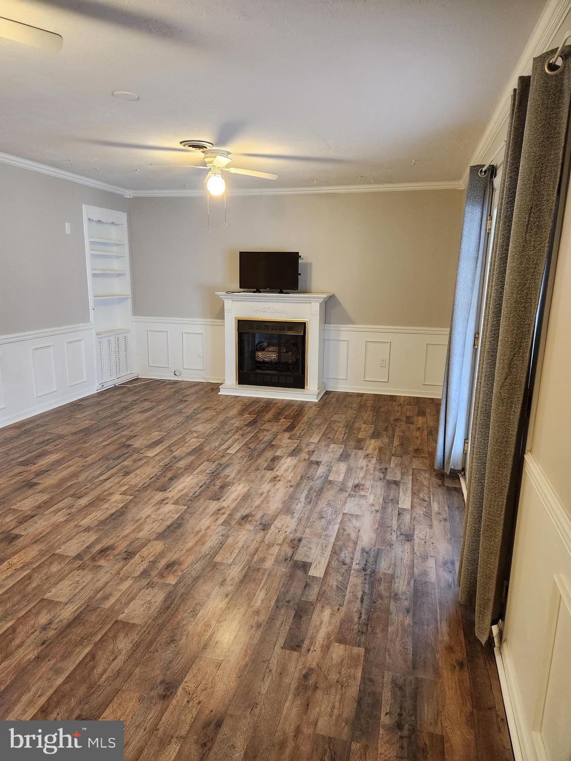 367 Rustic Lane Dover, DE 19901 - Photo 9 of 37 family room with fireplace