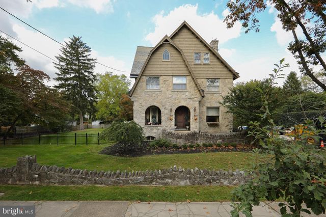 $975,000 | 301 West Redman Avenue, Haddonfield, NJ 08033