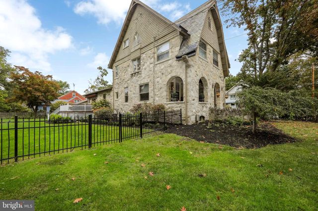 $975,000 | 301 West Redman Avenue, Haddonfield, NJ 08033