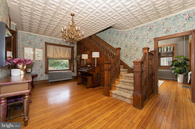 $975,000 | 301 West Redman Avenue, Haddonfield, NJ 08033