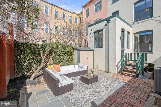 a view of outdoor space yard and patio
