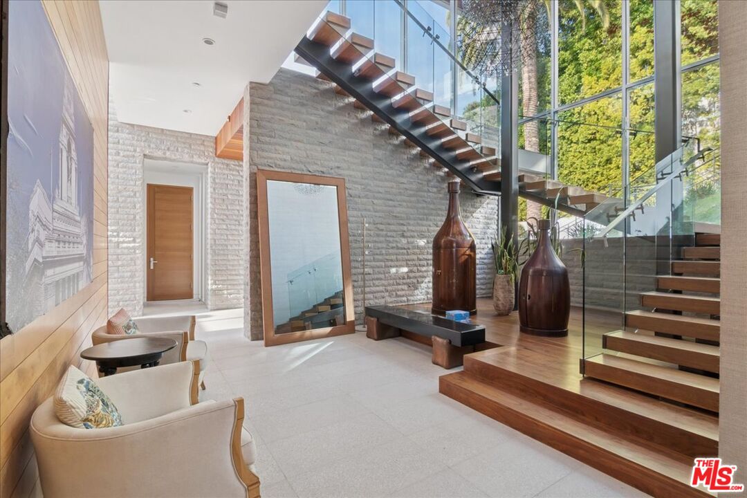 1232 Sunset Plaza Drive Los Angeles, CA 90069 - Photo 14 of 18