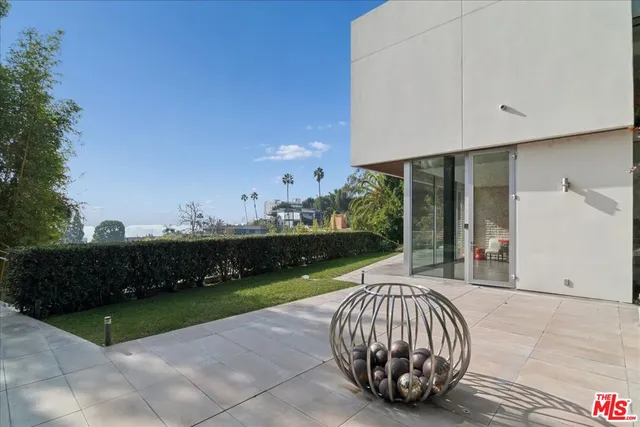 $108,000 | 1232 Sunset Plaza Drive, Los Angeles, CA 90069