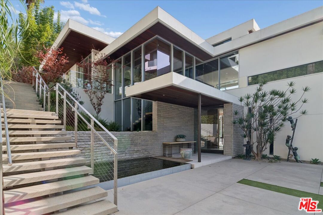 1232 Sunset Plaza Drive Los Angeles, CA 90069 - Photo 6 of 18