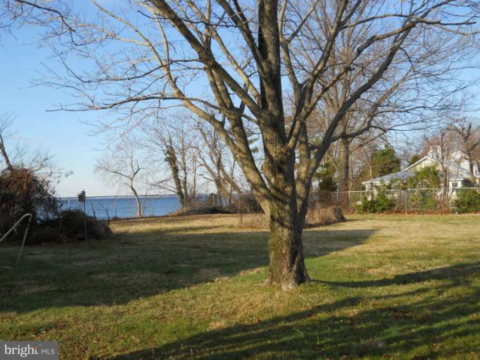 42055 White Point Beach Road, Unit 2 Leonardtown, MD 20650 - Photo 4 of 8 Exterior (Front)