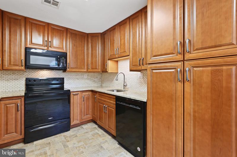 461 Lewistown Road Columbus, NJ 08022 - Photo 5 of 35