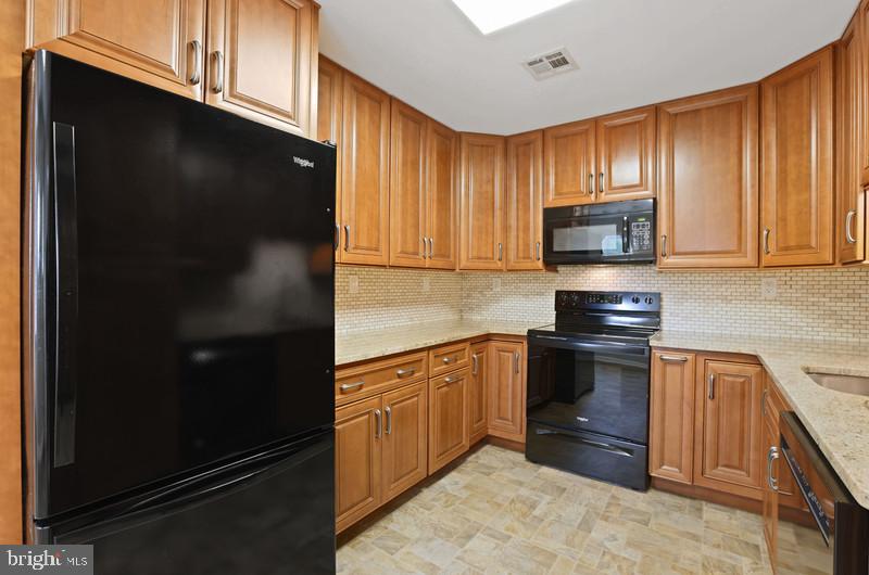 461 Lewistown Road Columbus, NJ 08022 - Photo 6 of 35