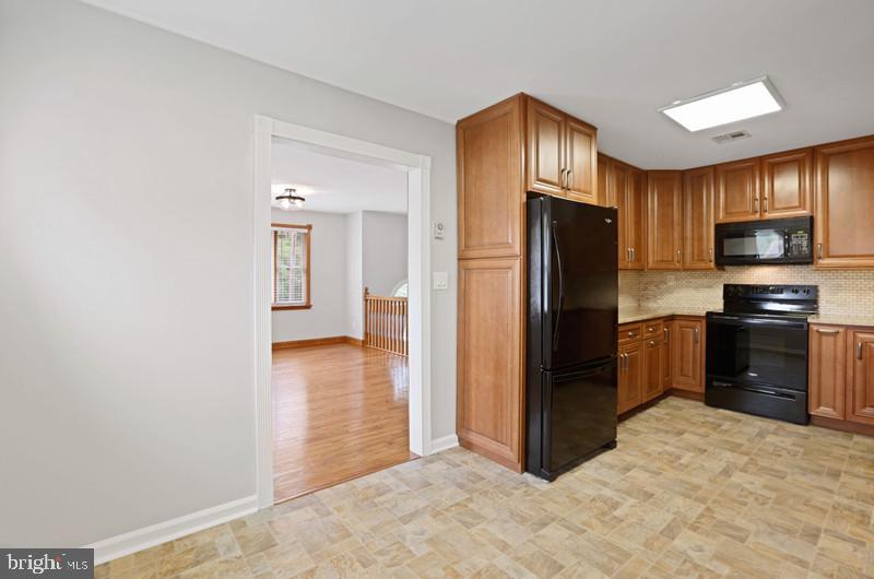 461 Lewistown Road Columbus, NJ 08022 - Photo 7 of 35