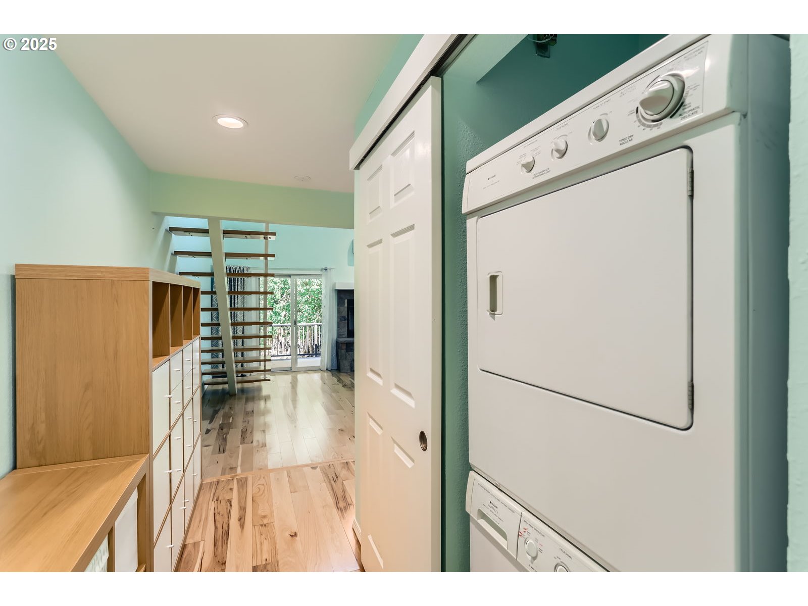 4570 Southwest Comus Place, Unit 8D Portland, OR 97219 - Photo 25 of 29 Gallery Image 25
