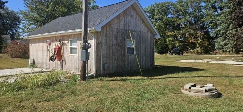 5665 Demlow Road Adrian, MI 49221 - Photo 3 of 7 image000003