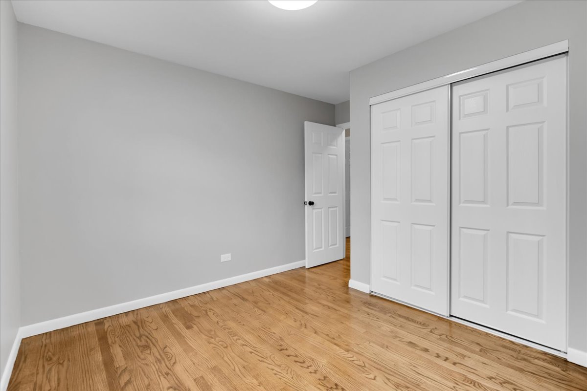 643 Kohley Road Lisle, IL 60532 - Photo 12 of 24 Gallery Image 12
