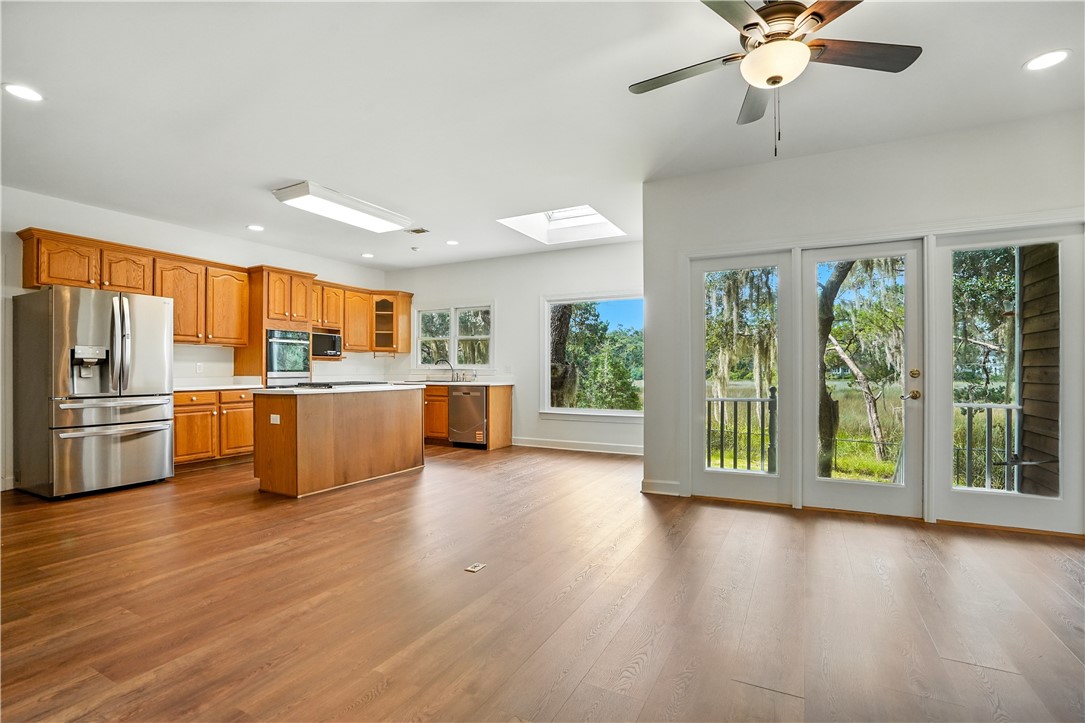 217 Settlers Road St. Simons Island, GA 31522 - Photo 2 of 30 Marsh View