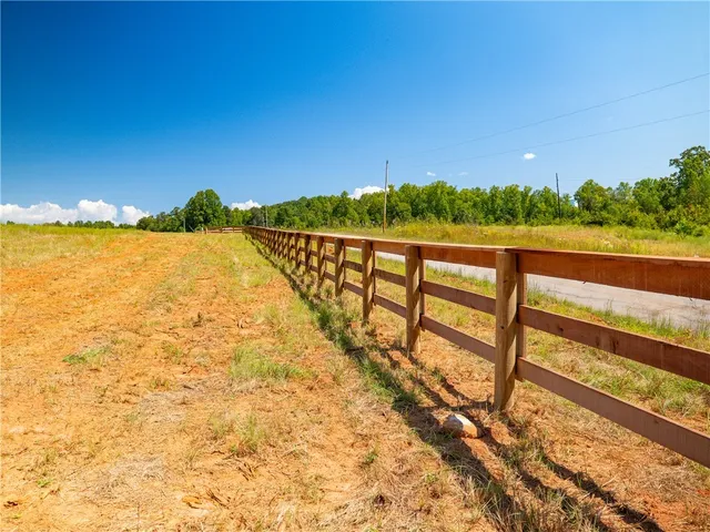 $300,000 | 2 Hood Road, Easley, SC 29640