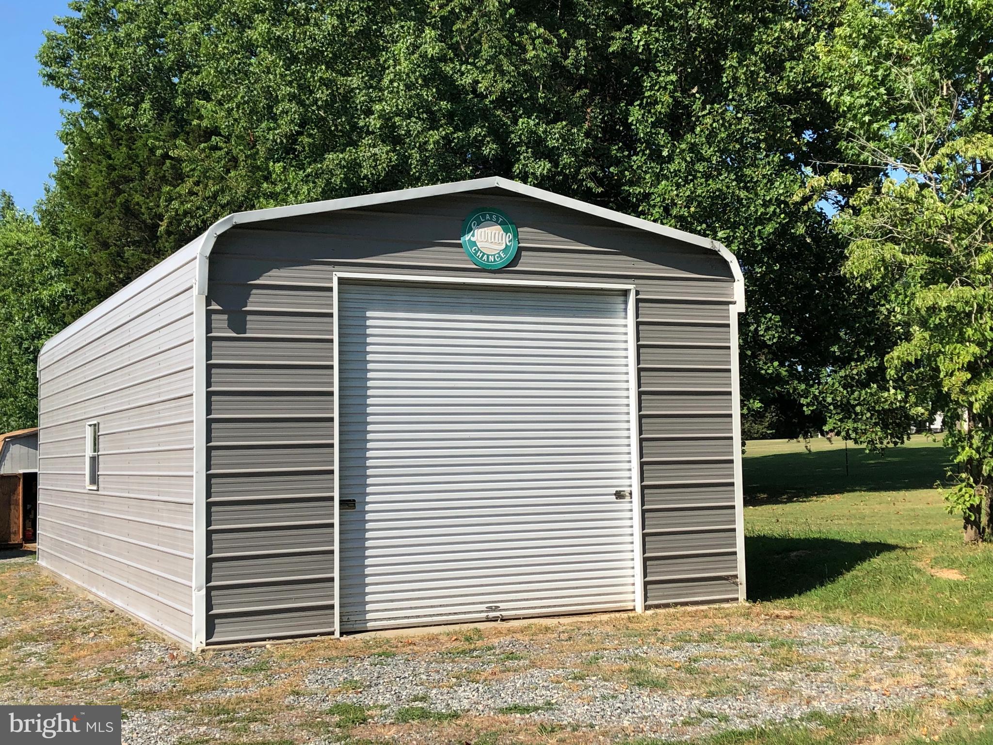 855 Johnson Road Mineral, VA 23117 - Photo 2 of 8 Front/Back entry mechanic's garage