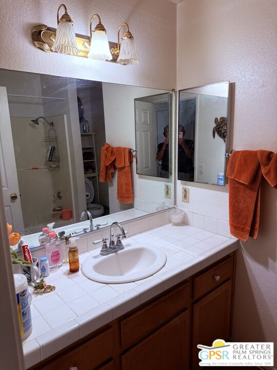9267 Aralia Drive Riverside, CA 92503 - Photo 15 of 64