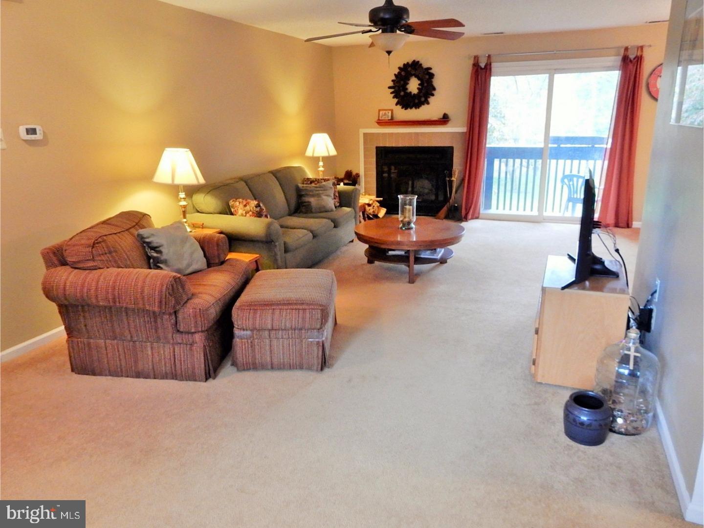 42 Rittenhouse Court, Unit 200 Chesterbrook, PA 19087 - Photo 8 of 20 Living Room