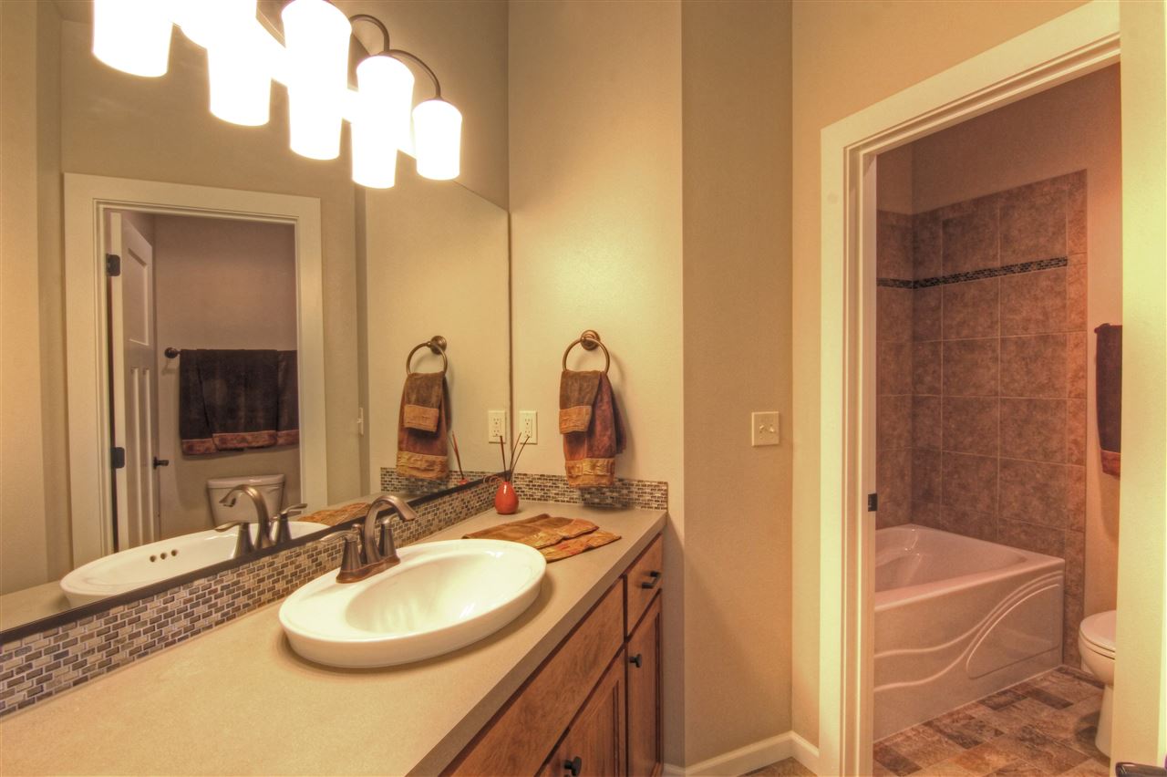 5407 North Radium Lane Spokane, WA 99217 - Photo 8 of 10