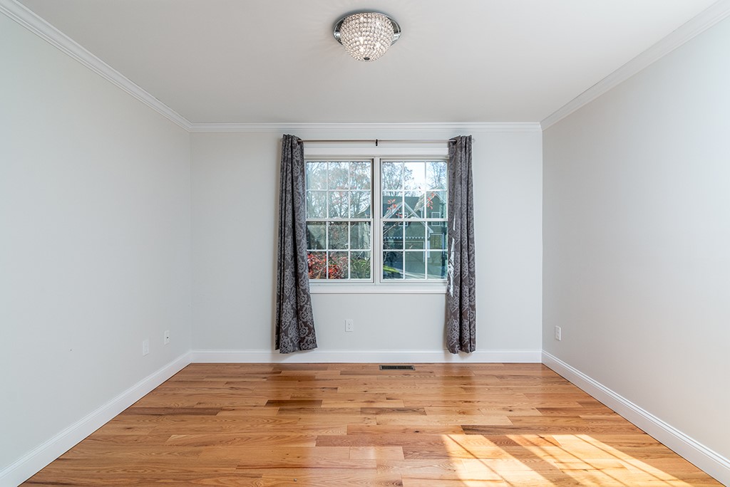 28 Lyne Road Tiverton, RI 02878 - Photo 8 of 30