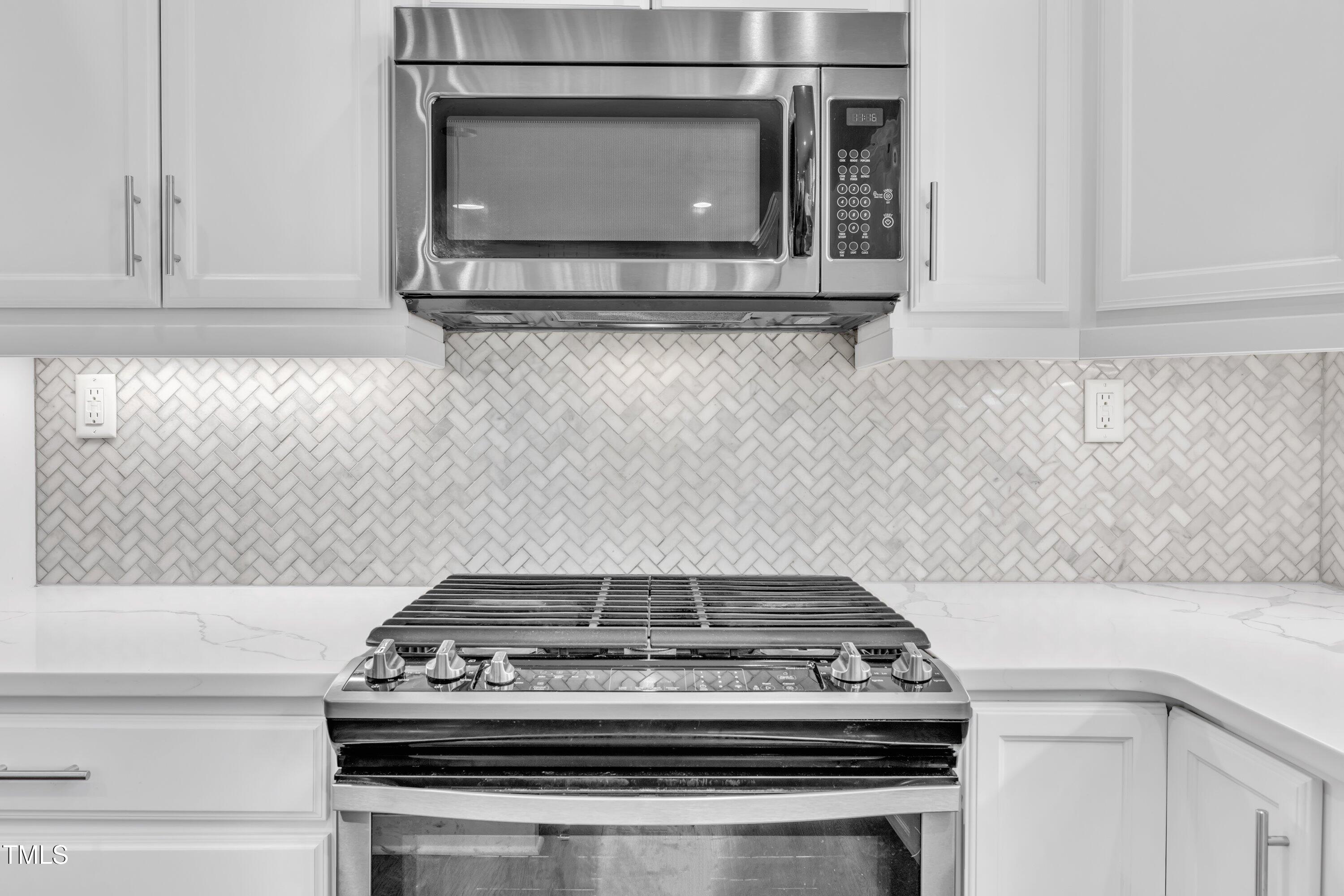 7505 Nichols Road Raleigh, NC 27615 - Photo 16 of 45 Gas range