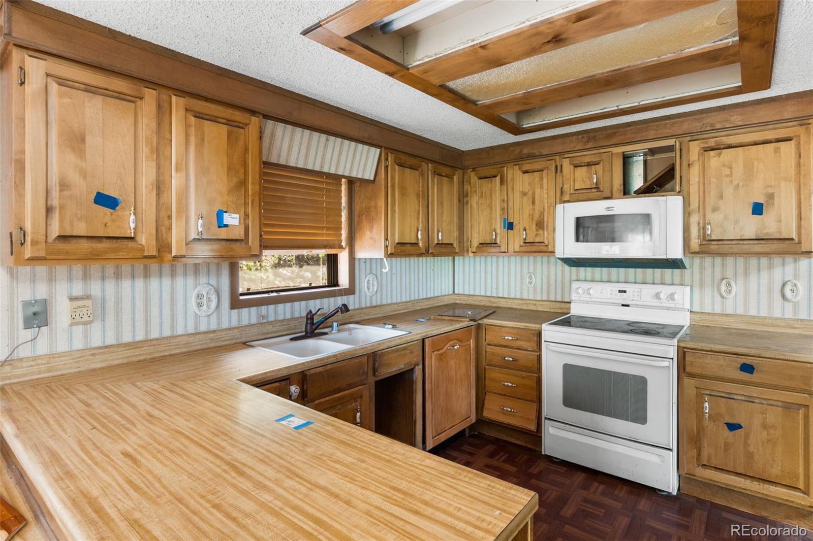 8643 Martin Lane Conifer, CO 80433 - Photo 12 of 37