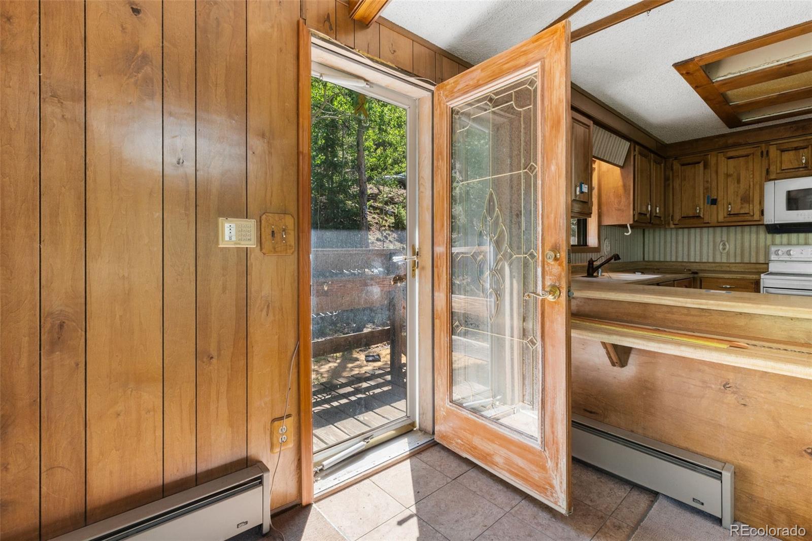 8643 Martin Lane Conifer, CO 80433 - Photo 7 of 37
