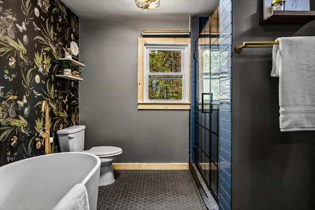 $370,000 | 12980 Crestview, Sawyer, MI 49125