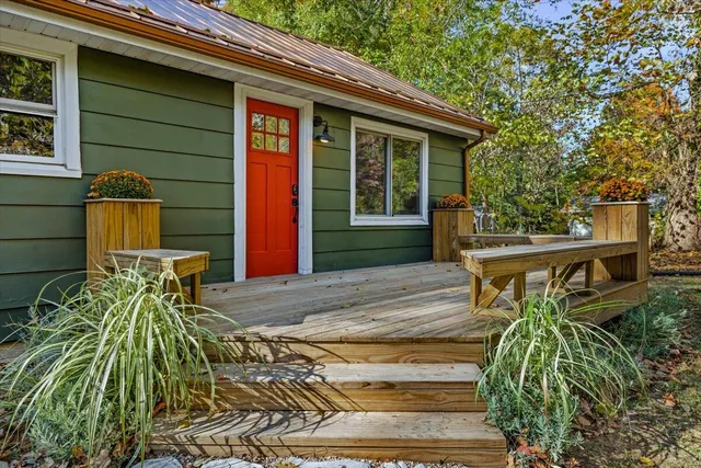 $370,000 | 12980 Crestview, Sawyer, MI 49125