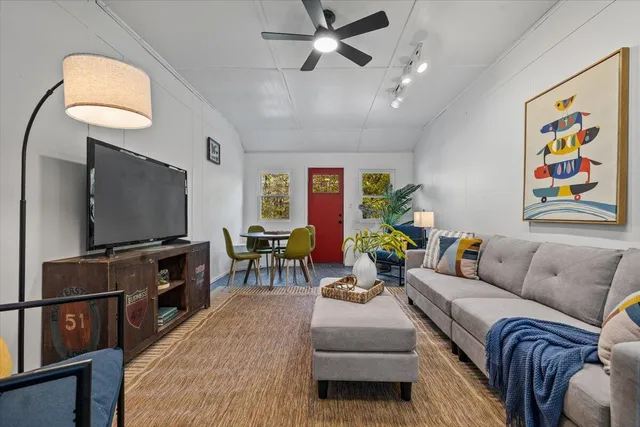 $370,000 | 12980 Crestview, Sawyer, MI 49125