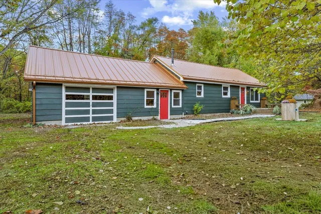 $370,000 | 12980 Crestview, Sawyer, MI 49125