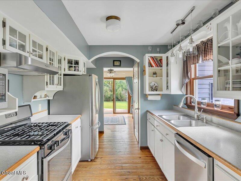 966 Maple Hill Road Schodack, NY 12033 - Photo 9 of 47 1000022782