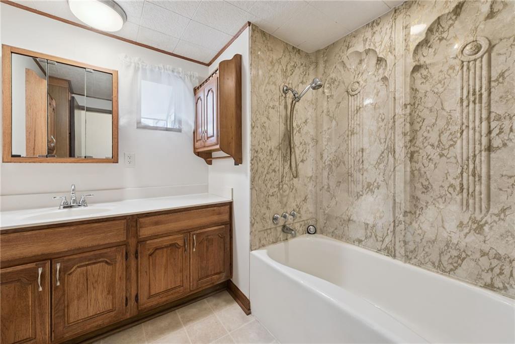 520 Pittsburgh Street Mars, PA 16046 - Photo 8 of 11