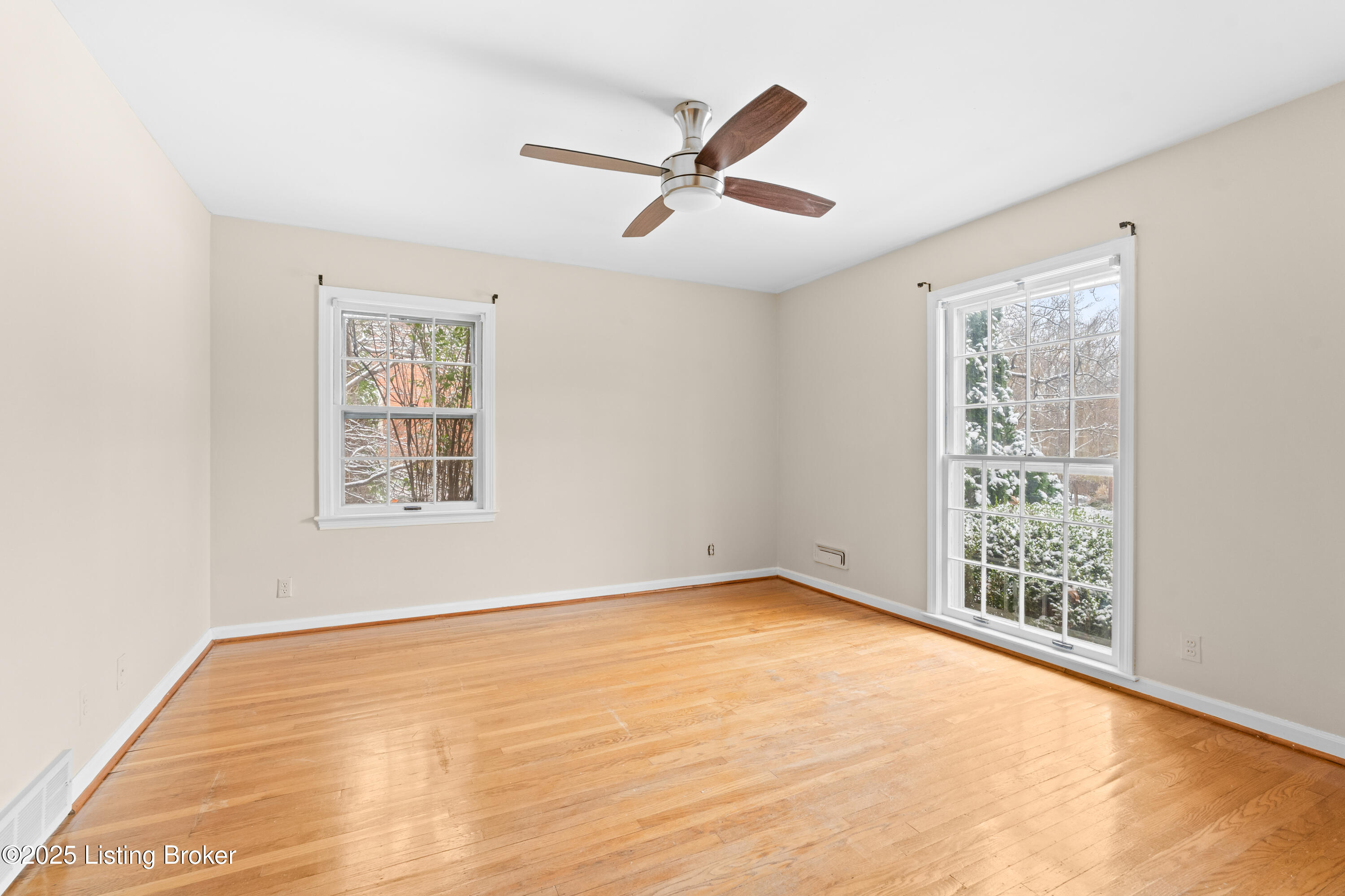 2407 Branning Road Thornhill, KY 40222 - Photo 14 of 29 Primary 0 First Floor