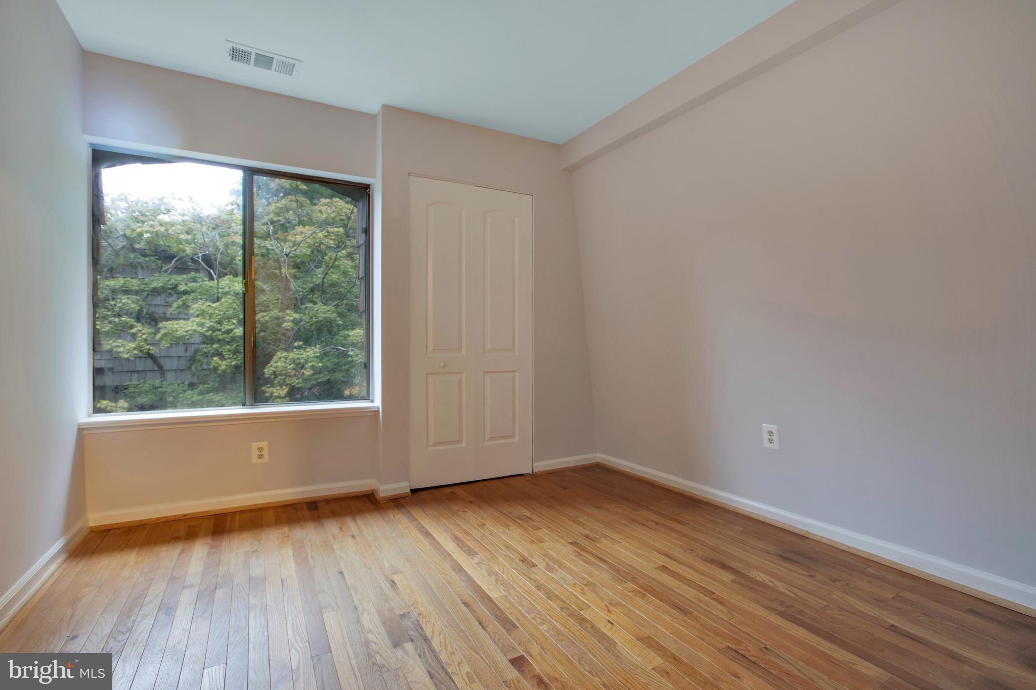8014 Inverness Ridge Road Rockville, MD 20854 - Photo 25 of 35