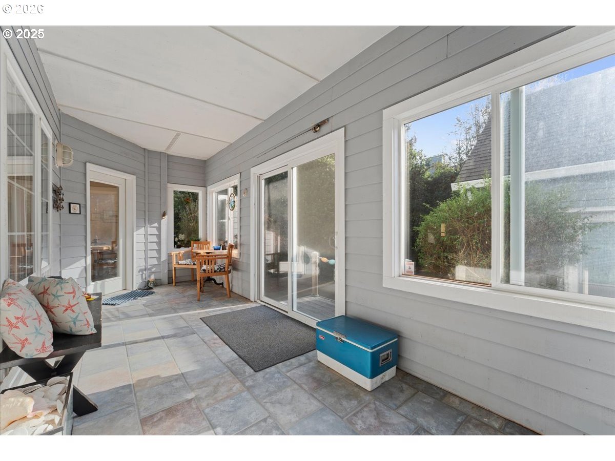 49455 Proposal Rock Loop Neskowin, OR 97149 - Photo 18 of 48 Sun Room