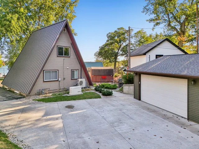 $485,000 | W9380 Ripley Road, Unit W9380, Cambridge, WI 53523