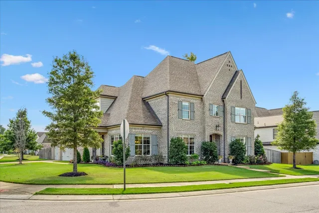 $795,000 | 867 Cypress Pond Cove, Collierville, TN 38017