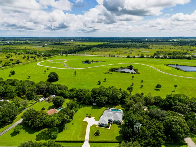 $729,900 | 280 Nieuport Drive, Vero Beach, FL 32968