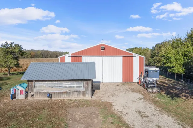 $660,000 | 11071 Crimmin Road, Newark, IL 60541
