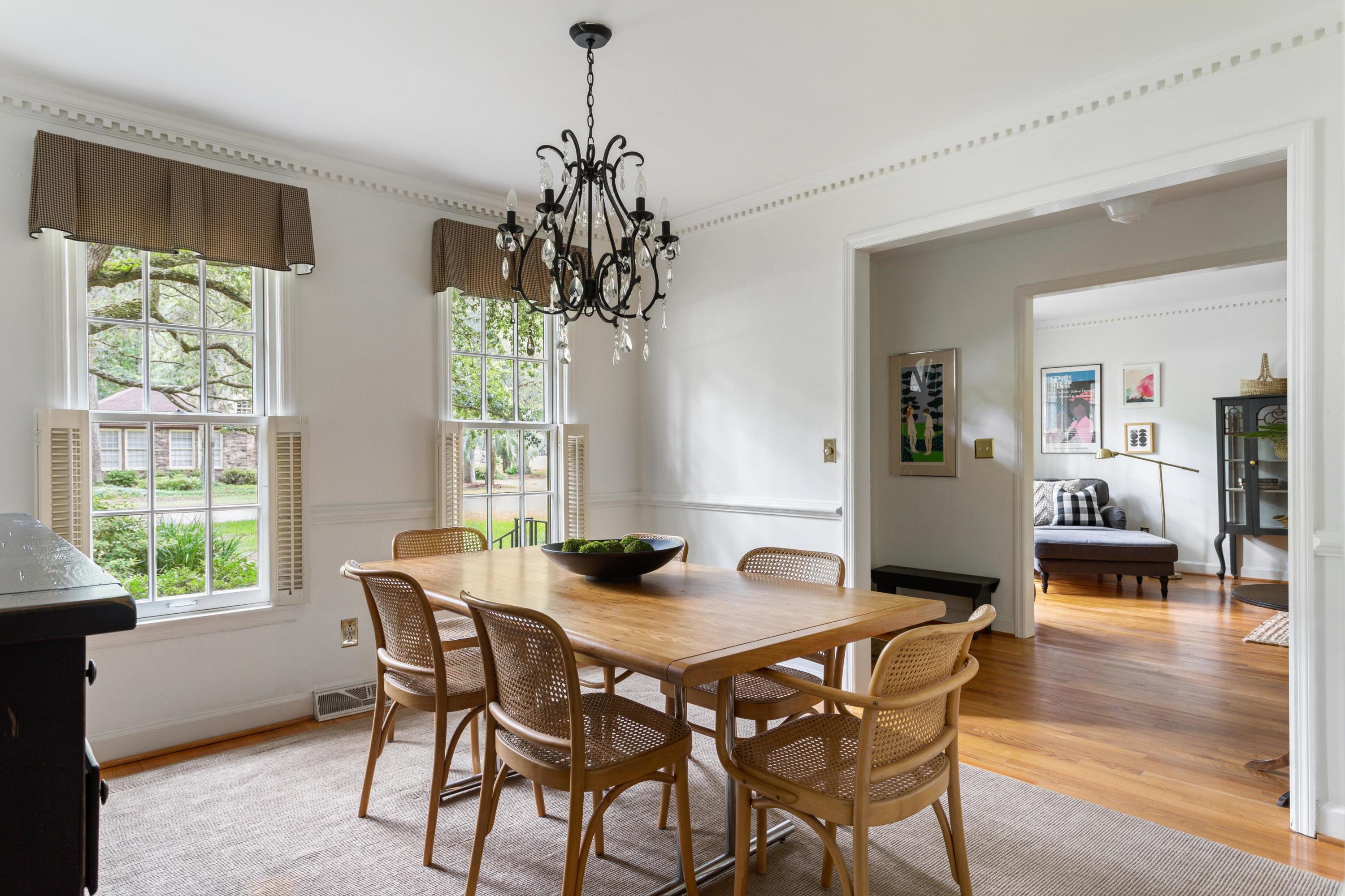 1043 Governors Road Mount Pleasant, SC 29464 - Photo 10 of 21 Dining