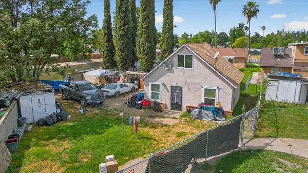 $599,000 | 1328 East Fedora Avenue, Fresno, CA 93704